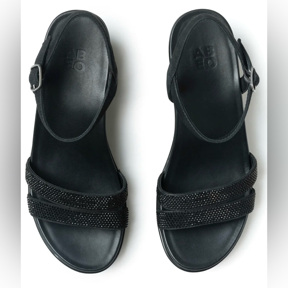 ABEO Black Strappy Women's Sandals size 10 NWT